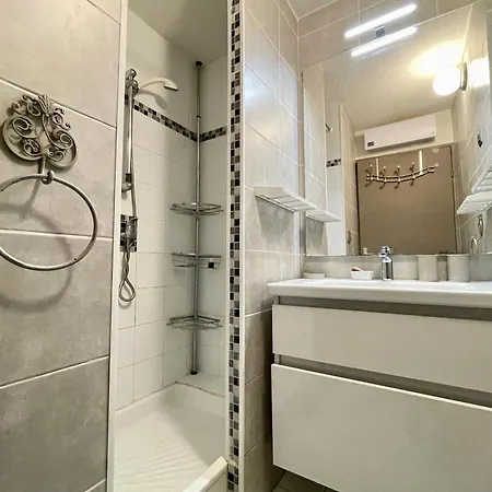 Apartamento Charmant 2 Pieces Avec Loggia, Climatisation Et Parking A 300m Plage - Fr-1-338-168 Sète